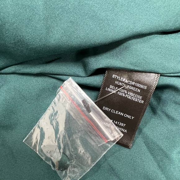 Astr The Label Zola Midi Dress Hunter Green Size Small NEW - Picture 12 of 15